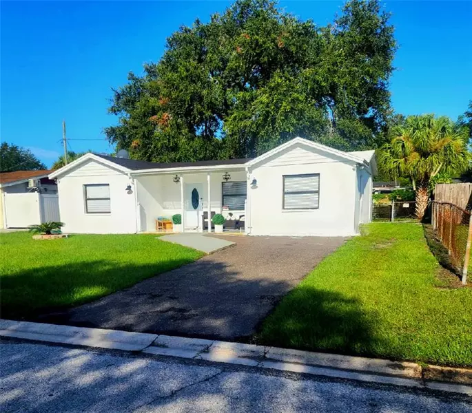 4520 EDEN ROCK RD, Tampa, FL 33634