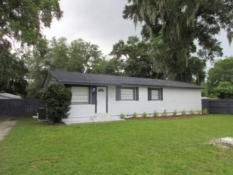 205 E CLAY AVE, Brandon, FL 33510