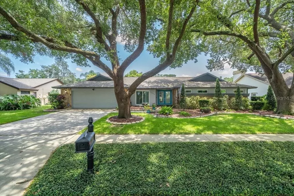 Tampa, FL 33613,1605 MAGDALENE MANOR DR