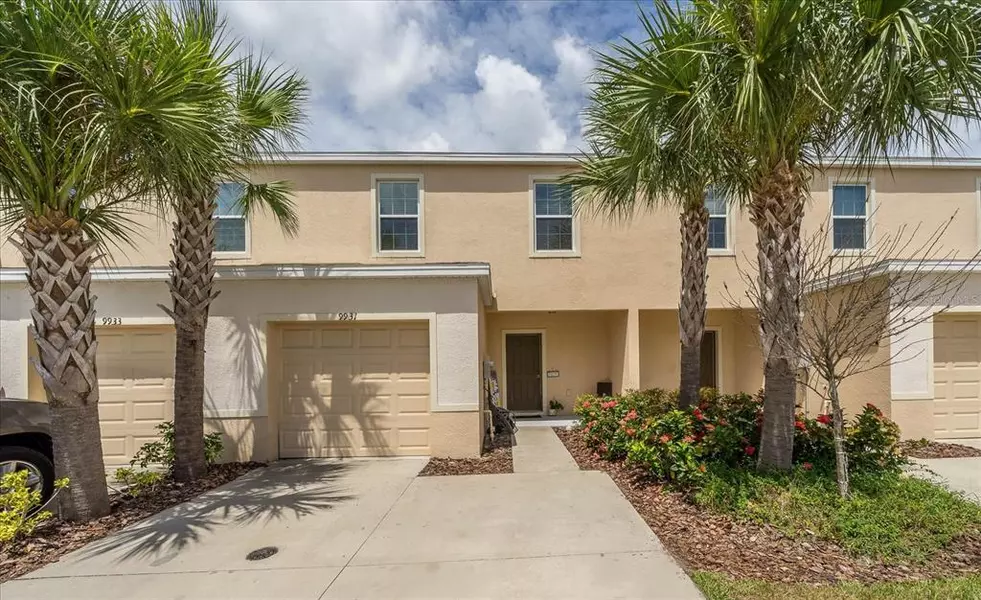 9931 HOUND CHASE DR, Gibsonton, FL 33534