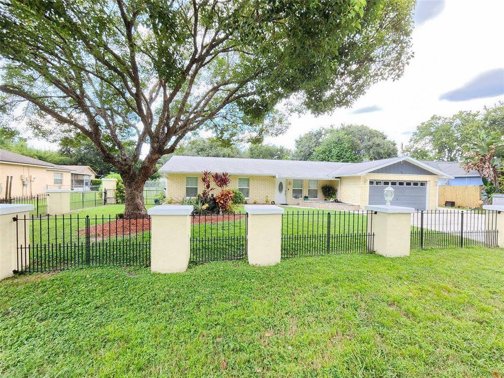 2115 KAREN DR, Lutz, FL 33558