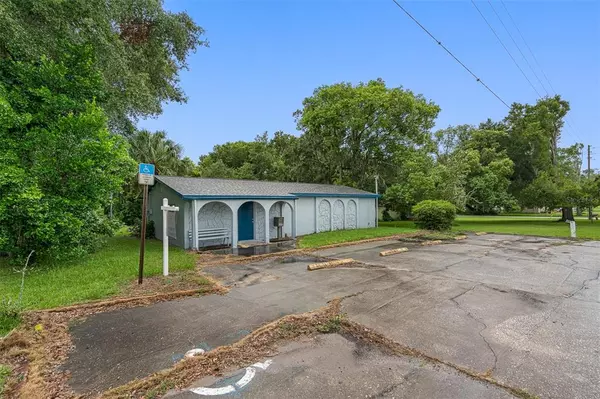 Zephyrhills, FL 33542,5445 6TH ST