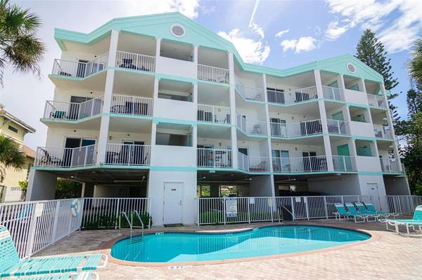 24 GULF BLVD #1A, Indian Rocks Beach, FL 33785