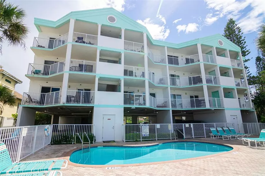 24 GULF BLVD #1A, Indian Rocks Beach, FL 33785