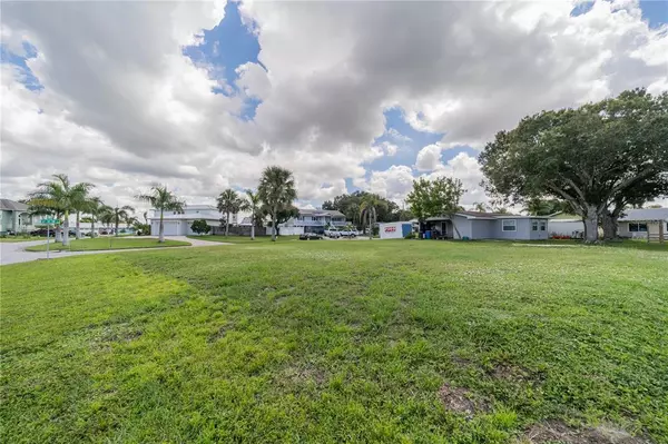 Ruskin, FL 33570,12TH ST SW