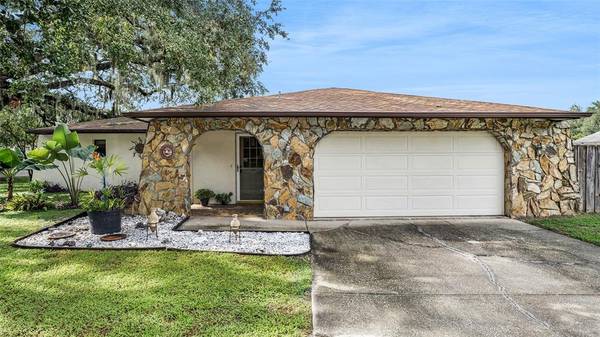 7525 LAUREL OAK CT, Port Richey, FL 34668