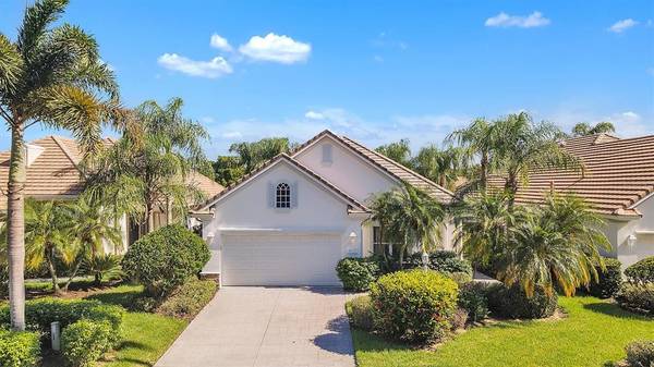 6615 OAKLAND HILLS DR, Lakewood Ranch, FL 34202