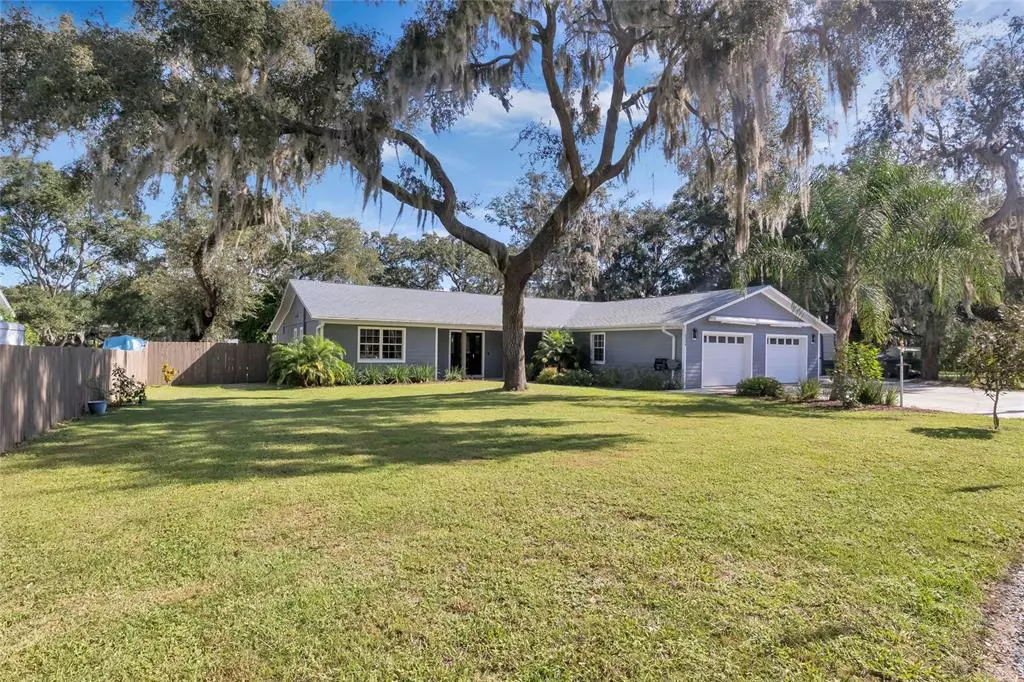 Groveland, FL 34736,18334 W SHORE LN