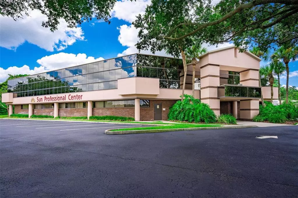 Zephyrhills, FL 33542,6719 GALL BLVD