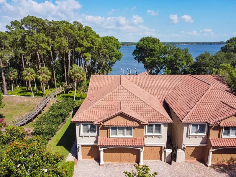 1555 HILLSIDE LANDING DR, Tarpon Springs, FL 34688