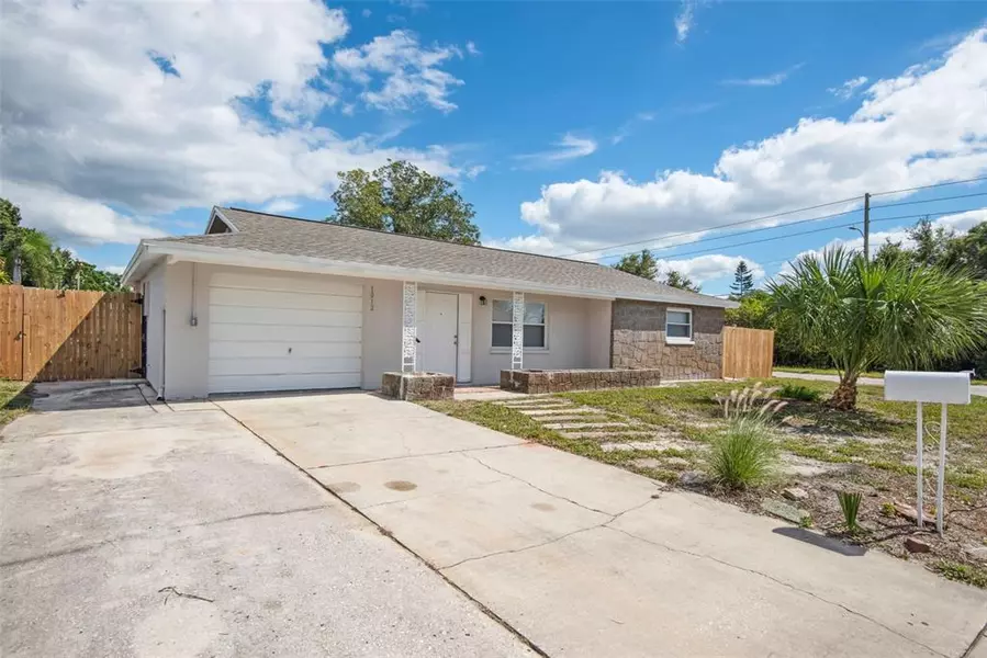 1012 HILTON LN, Holiday, FL 34691