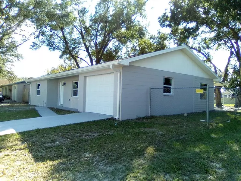 9140 GOLDEN GATE BLVD, Polk City, FL 33868