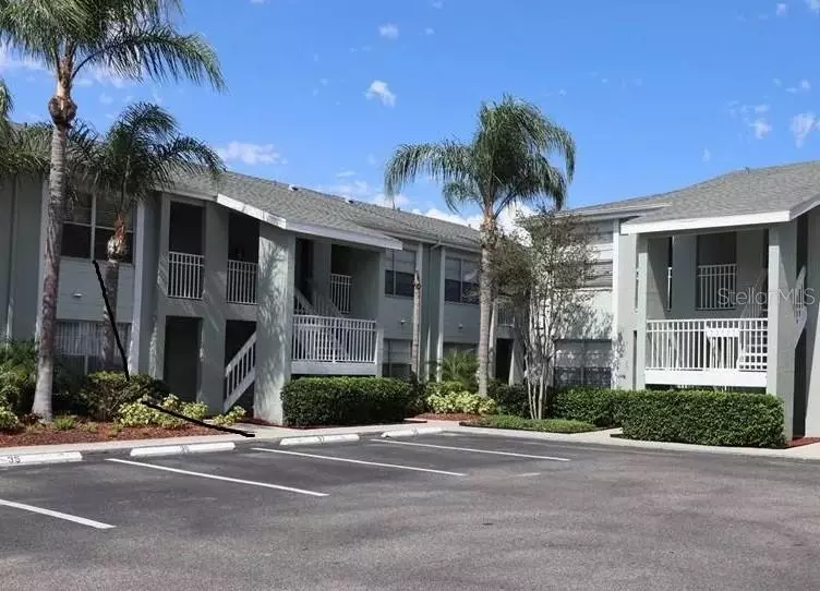 Tampa, FL 33611,5440 MACDILL AVE S #2E