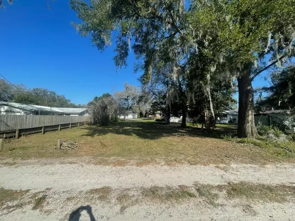 Zephyrhills, FL 33542,8TH ST