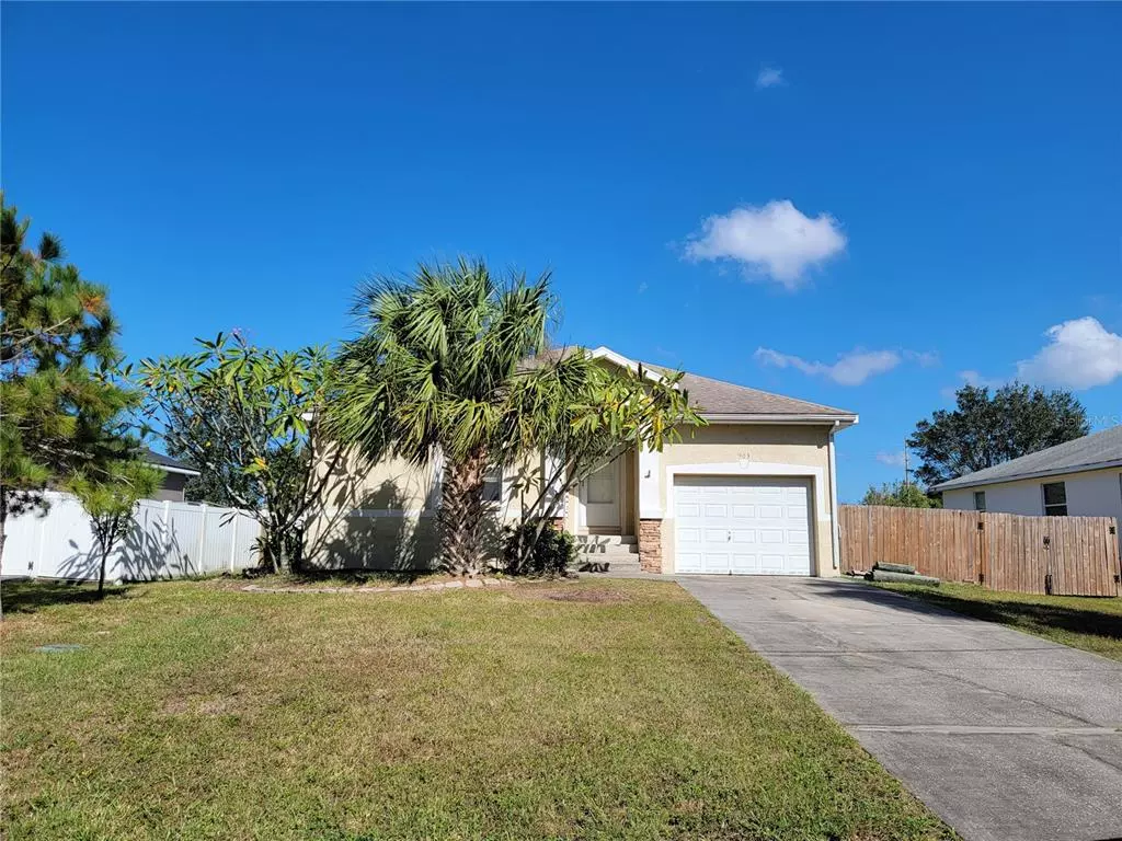 Ruskin, FL 33570,303 2ND AVE NW