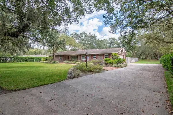 Brandon, FL 33511,123 HICKORY CREEK DR