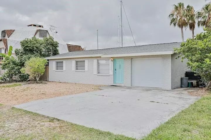 4984 CEDARBROOK LN, Hernando Beach, FL 34607