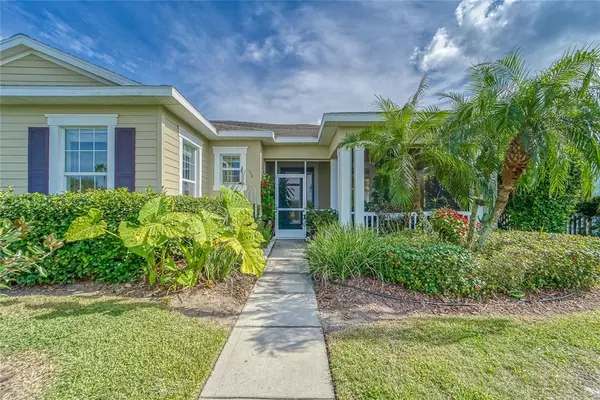 210 LATITUDE PL, Apollo Beach, FL 33572