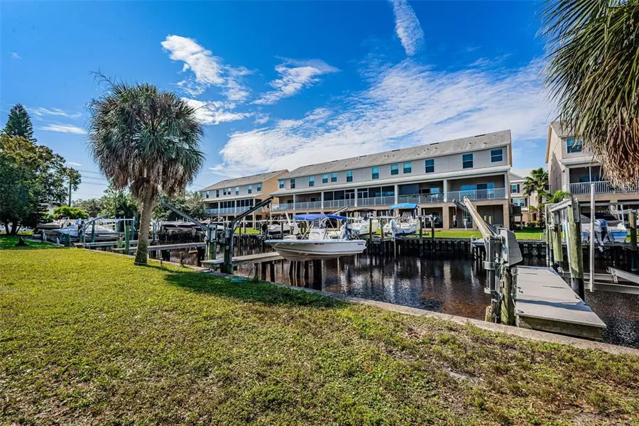 200 MERES BLVD #11, Tarpon Springs, FL 34689