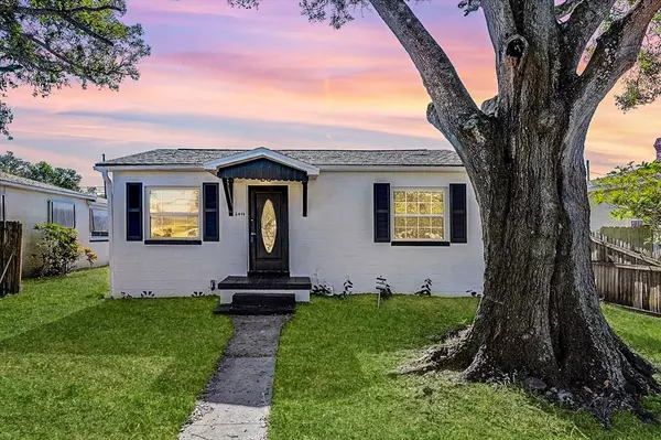 2474 37TH AVE N, St Petersburg, FL 33713