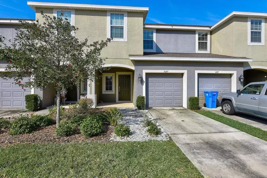 7089 WOODCHASE GLEN DR, Riverview, FL 33578