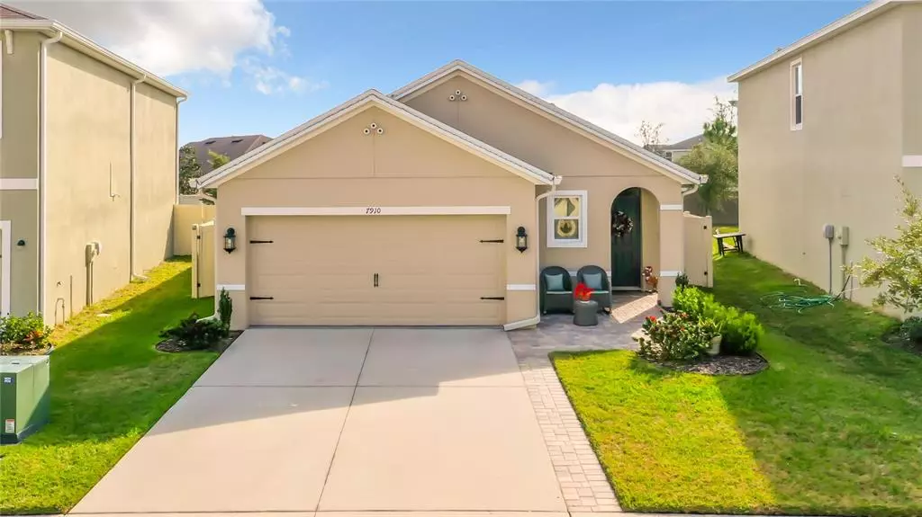 Wesley Chapel, FL 33545,7910 PELICAN REED CIR