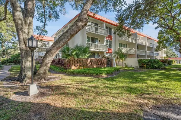 2635 SEVILLE BLVD #311, Clearwater, FL 33764