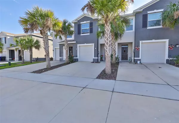 Brandon, FL 33511,829 LUCENT SANDS CT