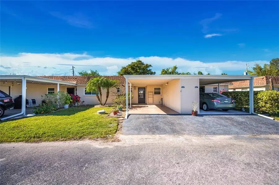 639 PARK CIR #41, Bradenton, FL 34207