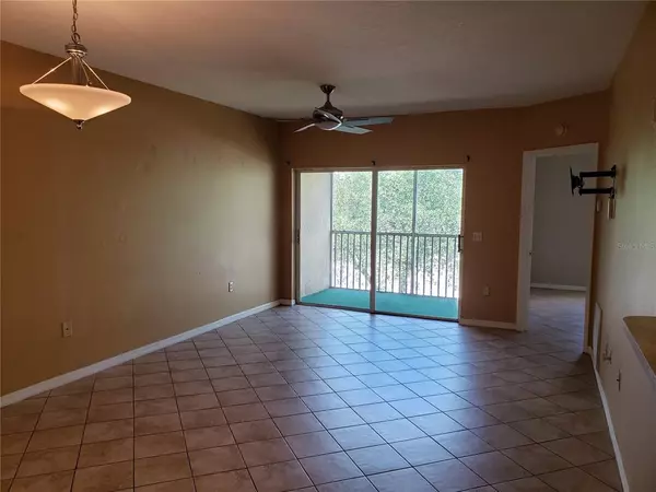 Riverview, FL 33578,6007 SKYDALE WAY #201