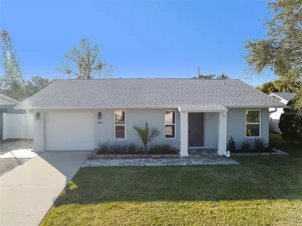 Dunedin, FL 34698,966 CROSLEY DR