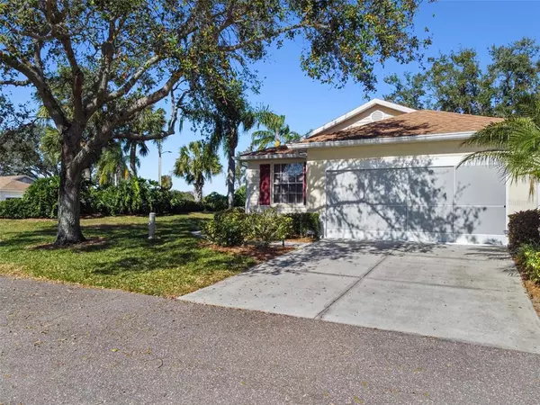 Sun City Center, FL 33573,2419 NANTUCKET DR #18