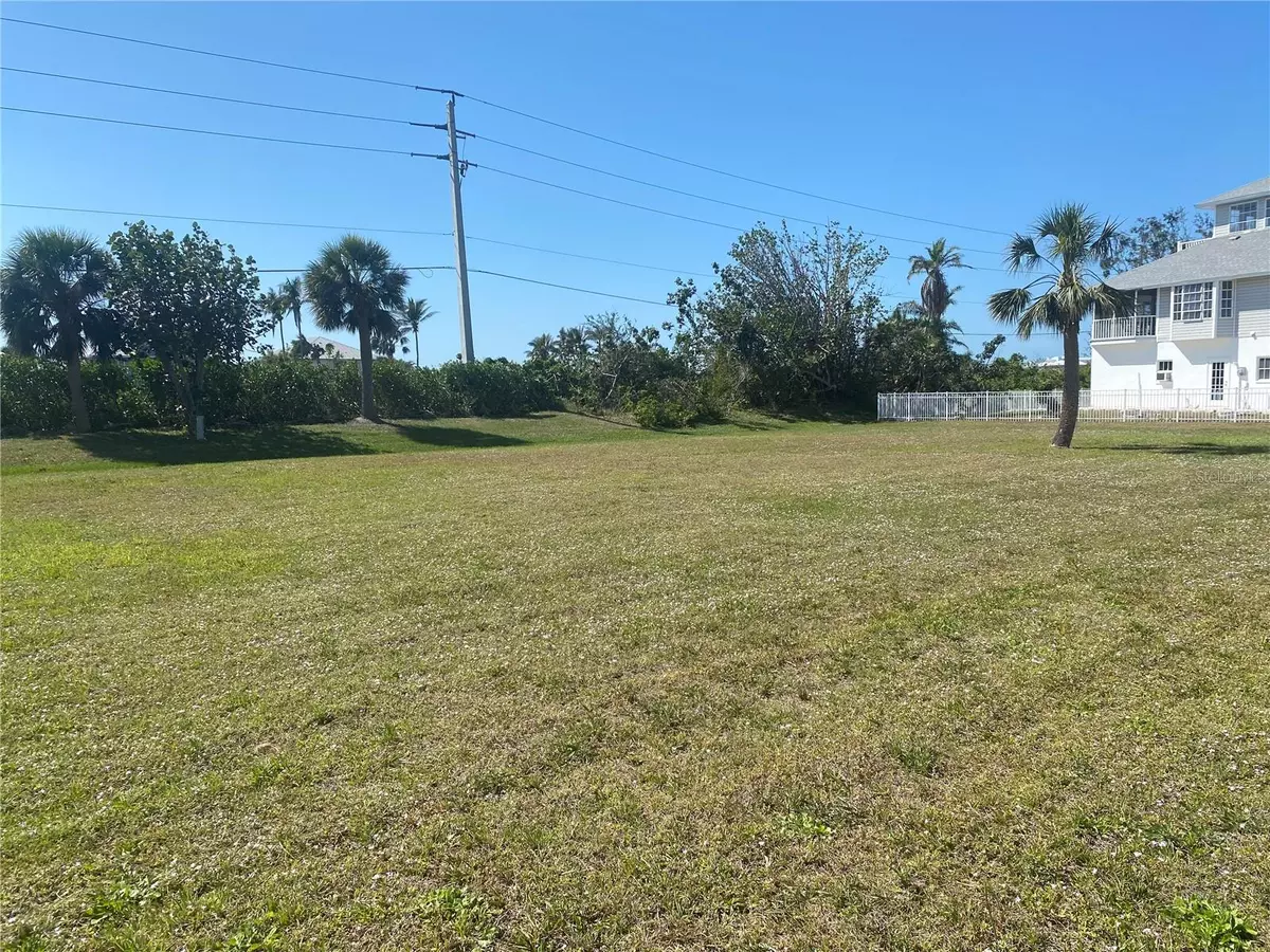 Placida, FL 33946,13111 PLACIDA POINT CT