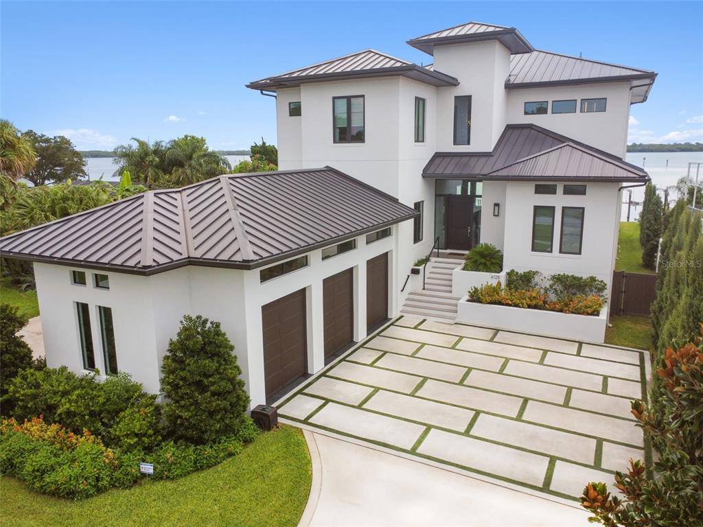 6125 BAYOU GRANDE BLVD NE, St Petersburg, FL 33703