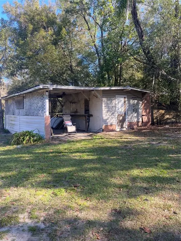 Seffner, FL 33584,301 HILLSIDE DR