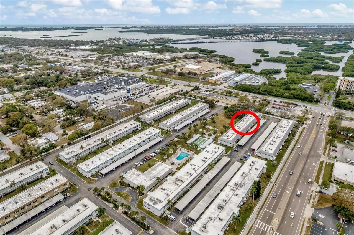 St Petersburg, FL 33709,5297 81ST LN N #22