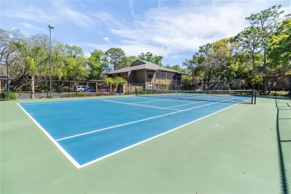 Palm Harbor, FL 34683,1501 LENNOX RD E #1501