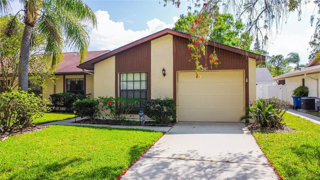 2007 DOVER CT, Oldsmar, FL 34677