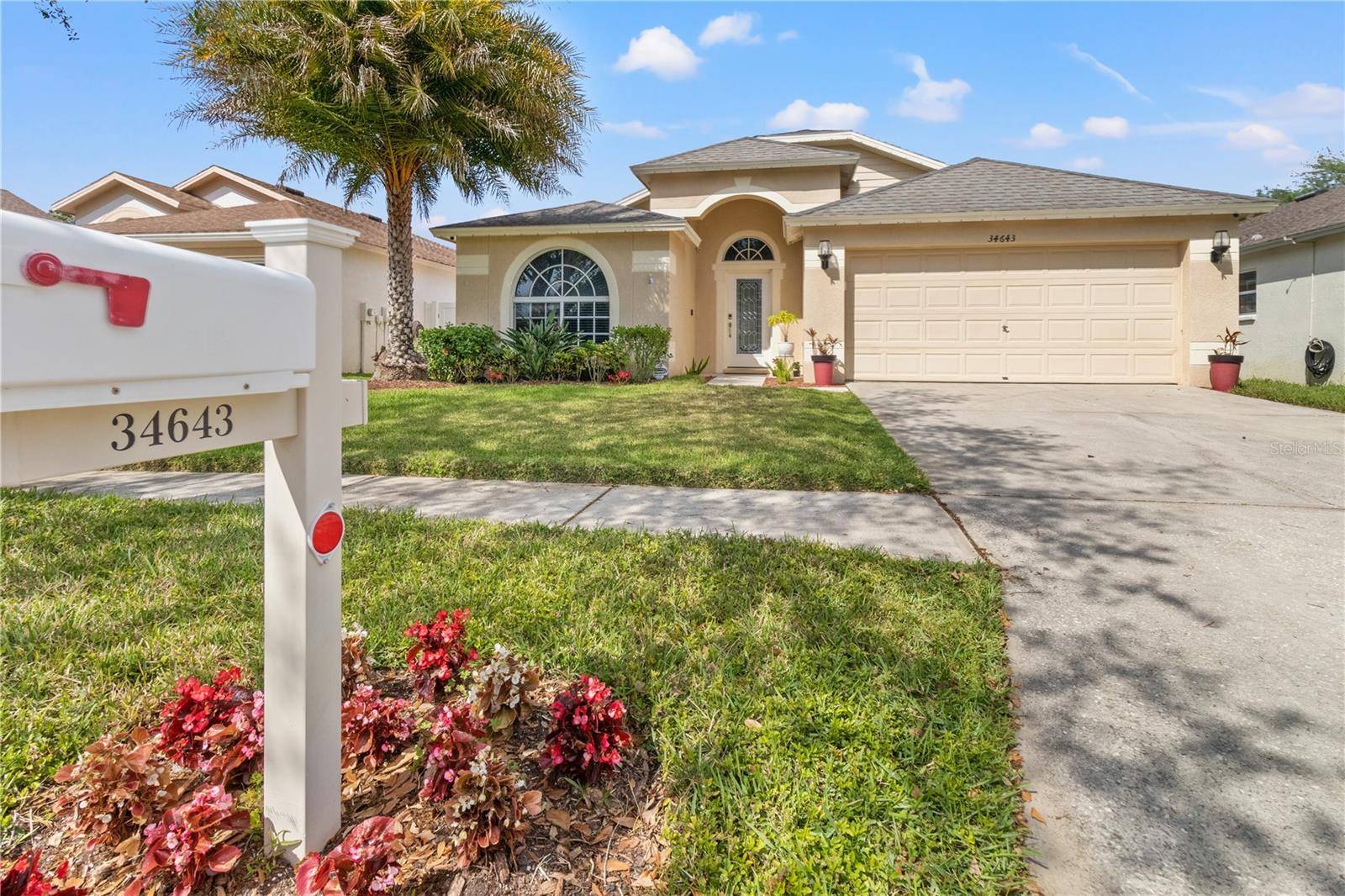 34643 BIRCHMONT LN, Zephyrhills, FL 33541