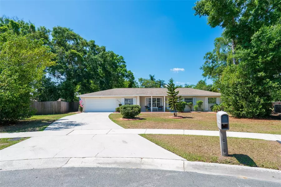 2205 SUNNYBANK CT, Valrico, FL 33594
