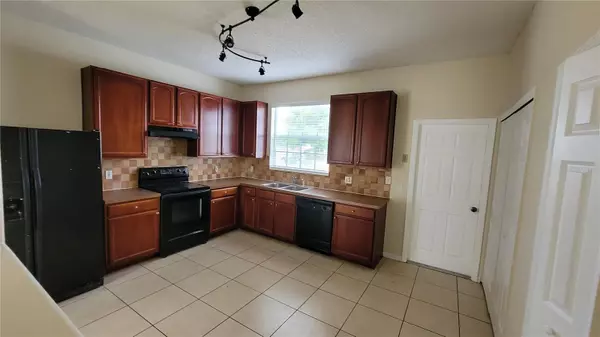 Poinciana, FL 34759,843 MARQUIS CT