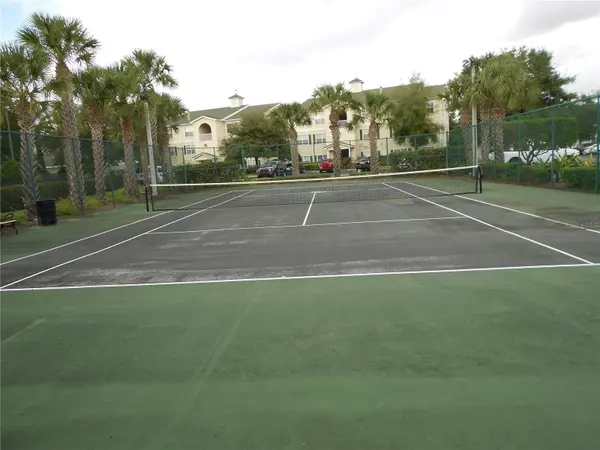 Tampa, FL 33647,18133 BRIDLE CLUB DR #18133