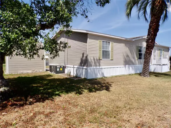 Zephyrhills, FL 33542,37320 CORA AVE