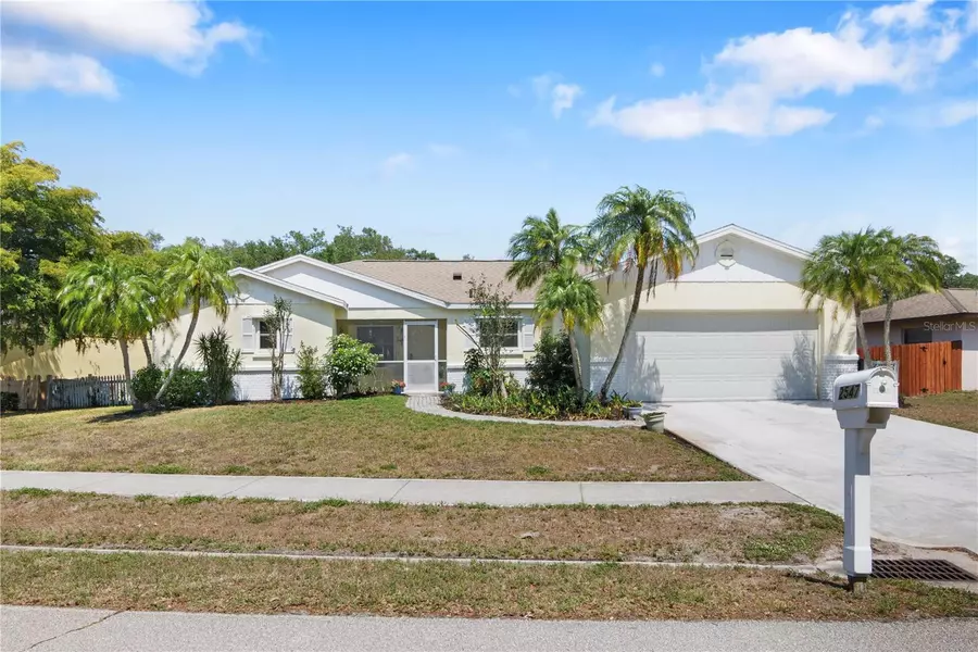 2547 WOOD OAK DR, Sarasota, FL 34232