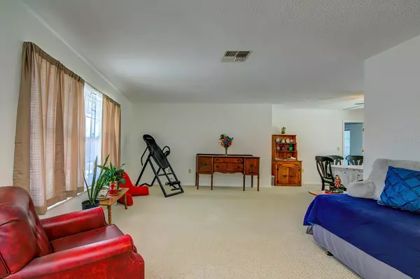 Weeki Wachee, FL 34607,5289 SANDRA DR