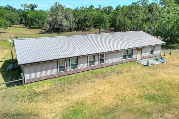 Lithia, FL 33547,12550 AMBER LN