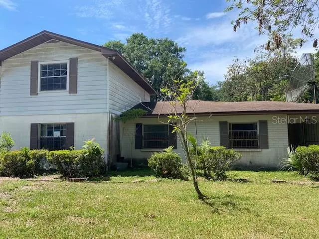 2703 HIGHLAND AVE, Plant City, FL 33563