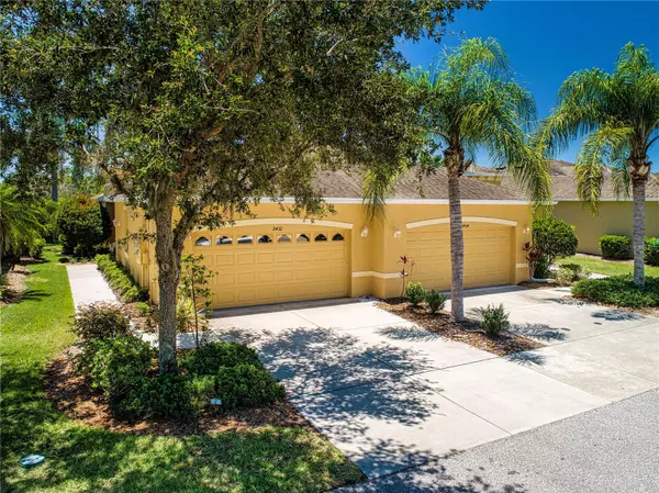 2432 NOTTINGHAM GREENS DR #87, Sun City Center, FL 33573