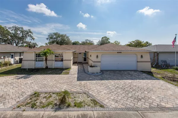 10934 WATER OAK DR, Port Richey, FL 34668