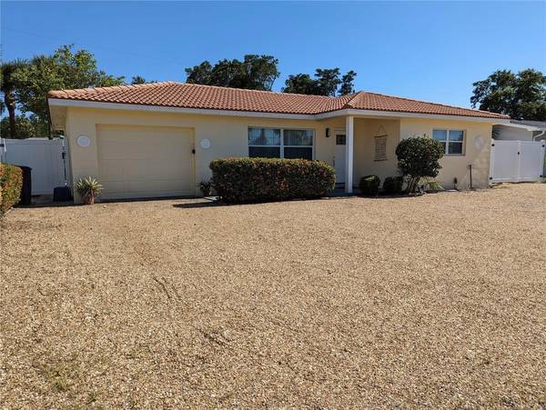 220 45TH AVE, St Pete Beach, FL 33706